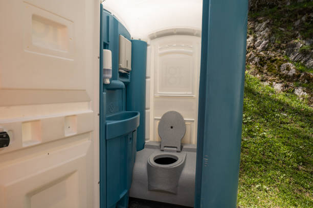 Best Construction site porta potty rental  in Experiment, GA